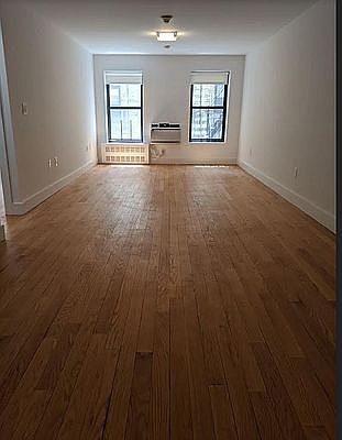 4th image of 10 W 65th St #1LM
