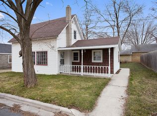 424 Peter St, Luxemburg, WI 54217