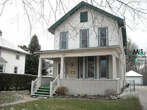 117 Hubbard St photo 1