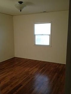 3rd image of 236-238 Van Buren St #236