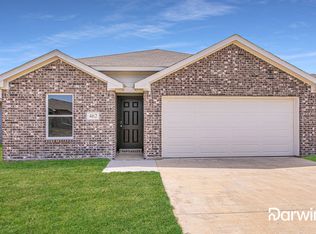 462 Bobbie St, Mabank, TX 75147
