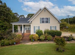102 Brookstone Way, Central, SC 29630