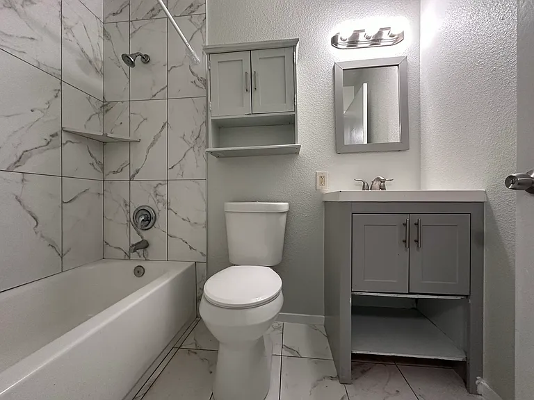 901 Carro Dr #3 — Photo 5
