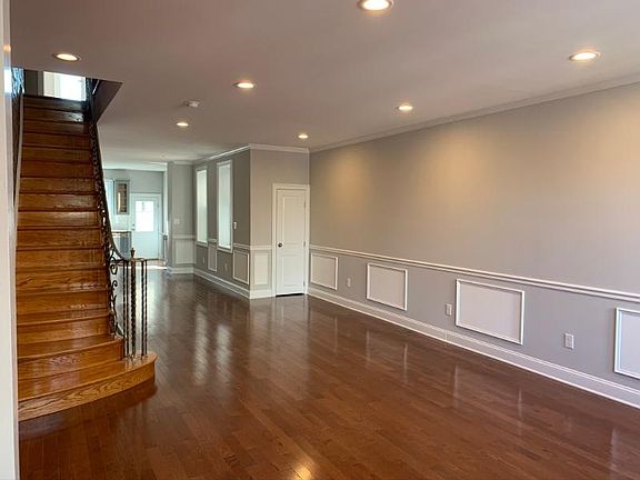 3rd image of 1118 McKean St