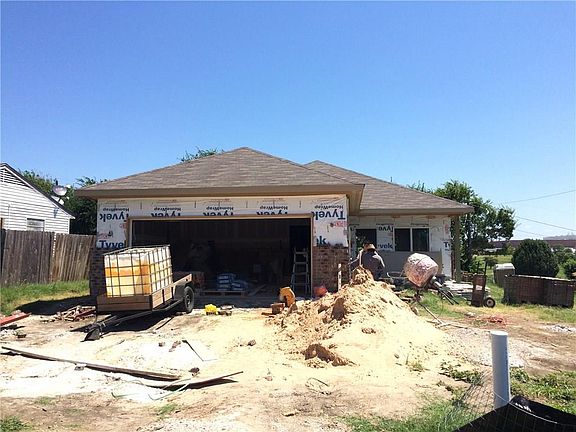 3rd image of 1041 Pangburn St