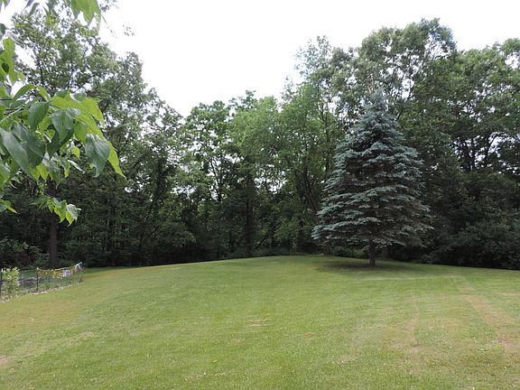 3rd image of 3015 Montcalm Ave SE