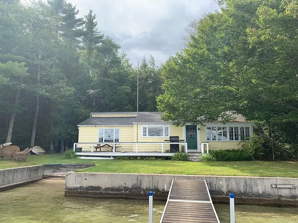 170 Arbutus Ave, Sanbornville, NH 03872