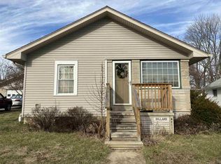 802 W Chambers Dr, Bloomington, IN 47403