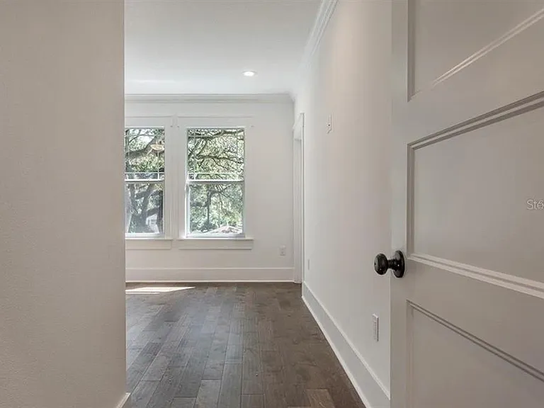 5813 N 18th St — Photo 23