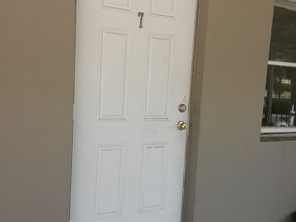 4th image of 634 11th St APT 7