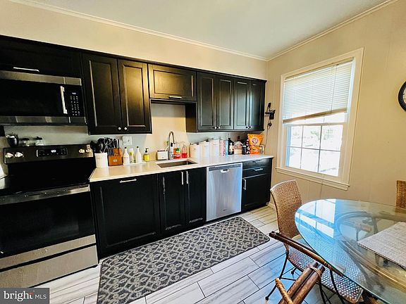 2nd image of 6046 Bonnie Bern Ct