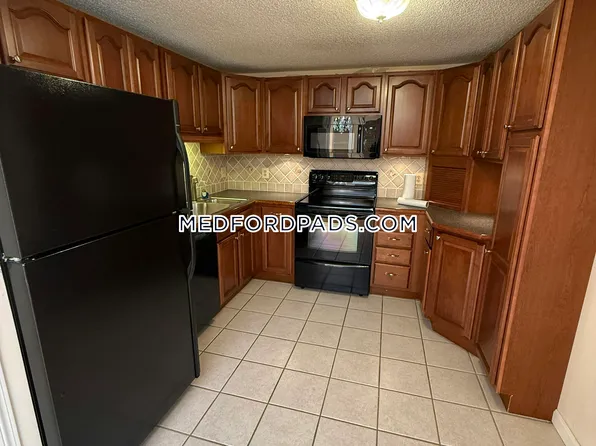 30 Revere Beach Pkwy APT 505, Medford, MA 02155