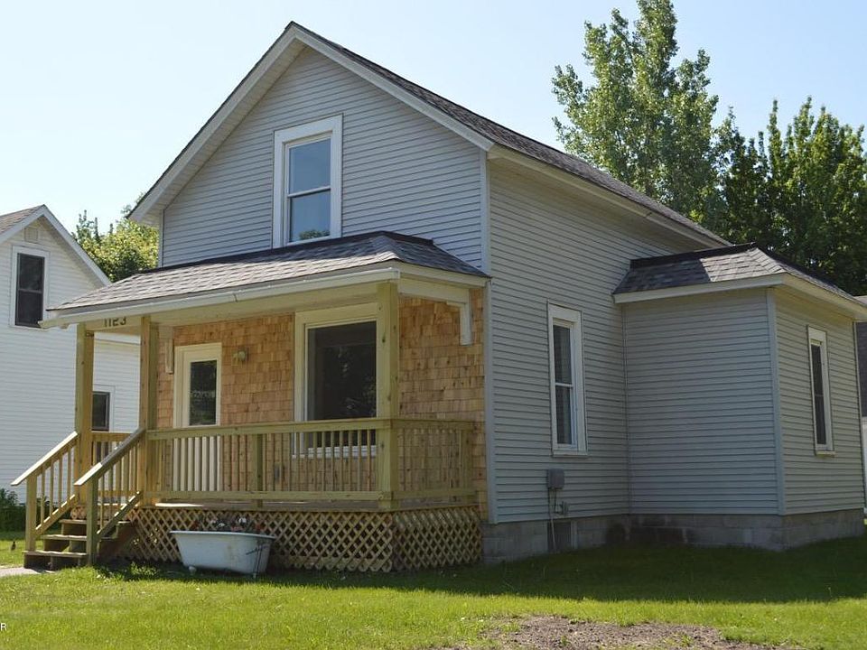 1st image of 1123 Campbell Ave NW