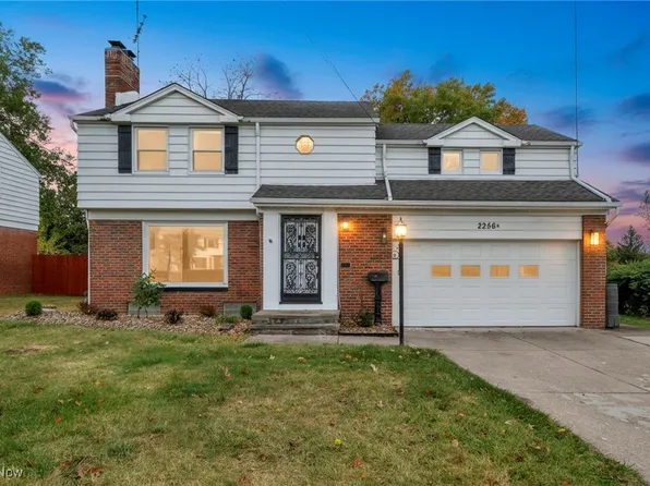 2256 N Taylor Rd, Cleveland Heights, OH 44112