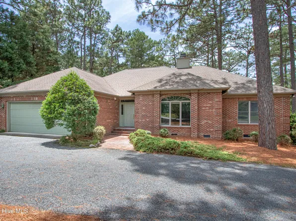 130 Landis Court, Southern Pines, NC 28387