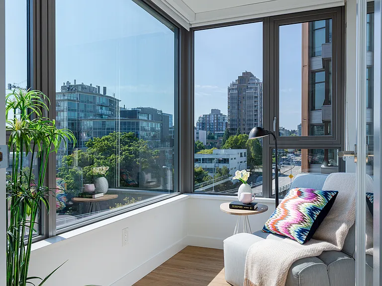 1618 W 6th Ave #203 — Photo 12