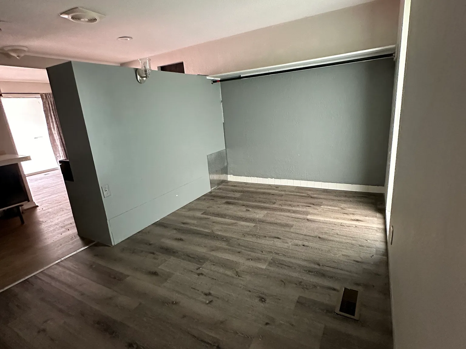 407 S Hillcrest Ave — Photo 4