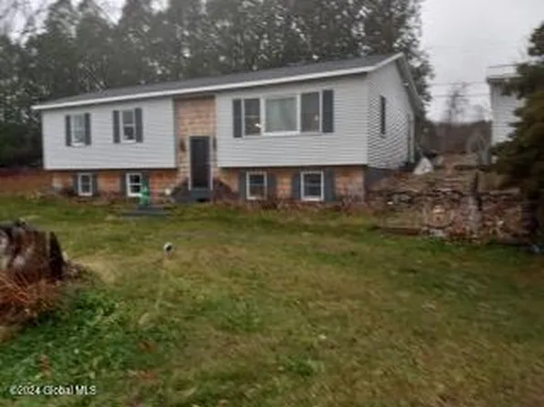 5783 State Route 40, Argyle, NY 12809