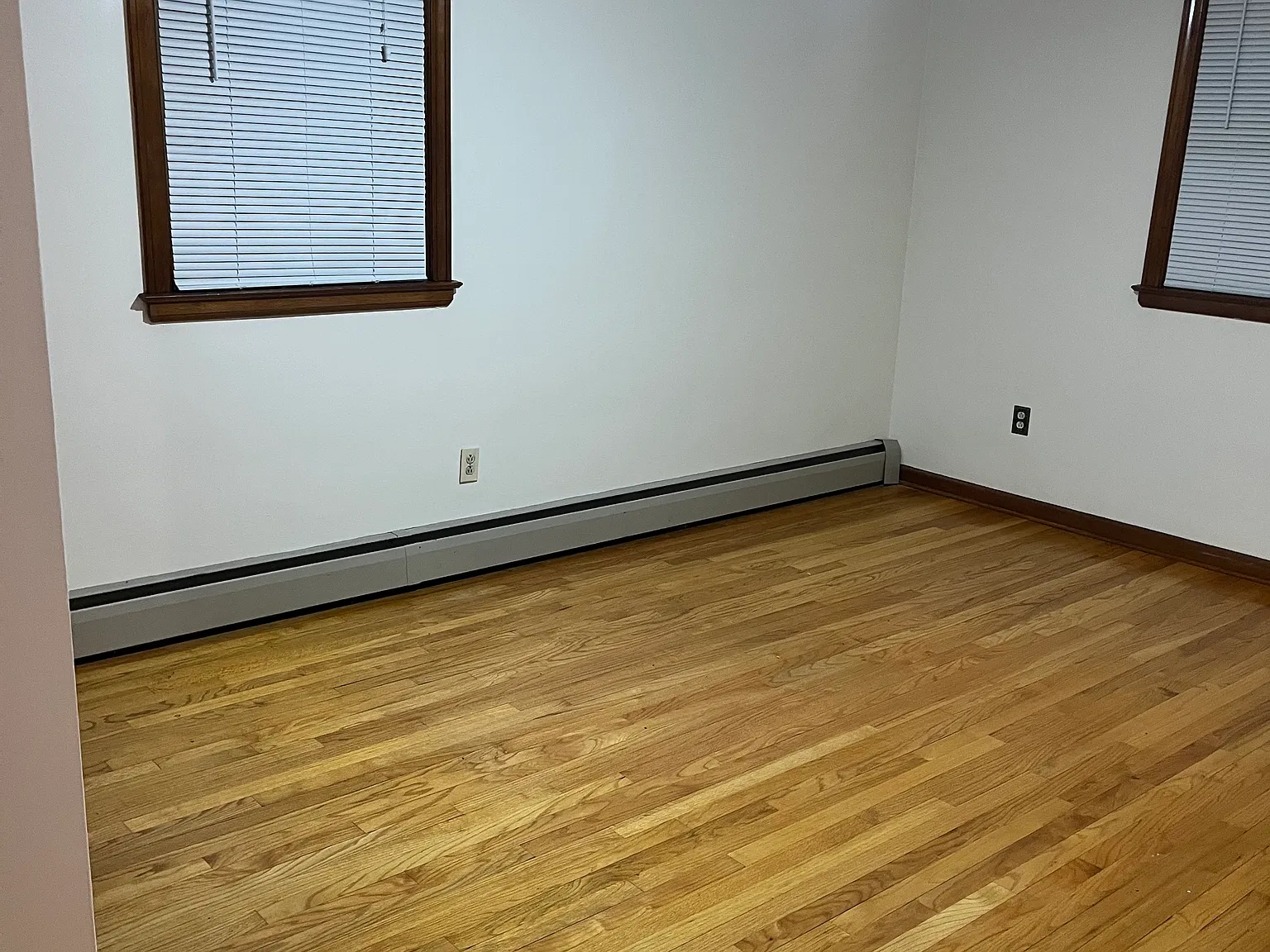 3 bed, 1.5 bath, 1475 sqft, $2,000 — Photo 4