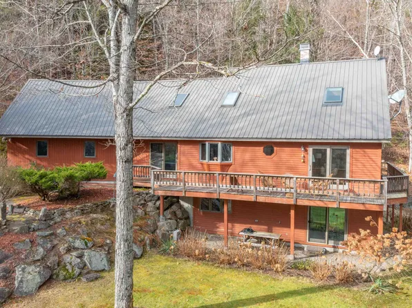 28 Bob House Road, Holderness, NH 03245