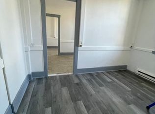 21 Anthony St, Jewett City, CT 06351