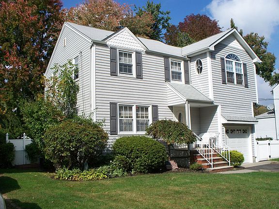 2nd image of 109 Mapes Ave