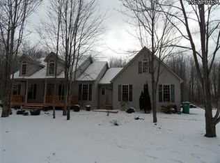 6510 Hatches Corners Rd, Conneaut, OH 44030