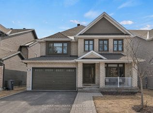 160 Eric Maloney Way, Ottawa, ON K1T 0R1