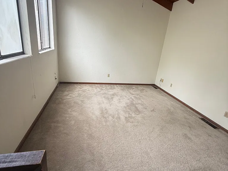 224 W 2nd Ave #2 — Photo 6