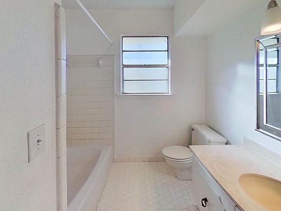 5th image of 3102 Jodie Pl #1