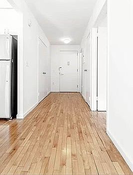 2nd image of 190 E 7th St APT 419