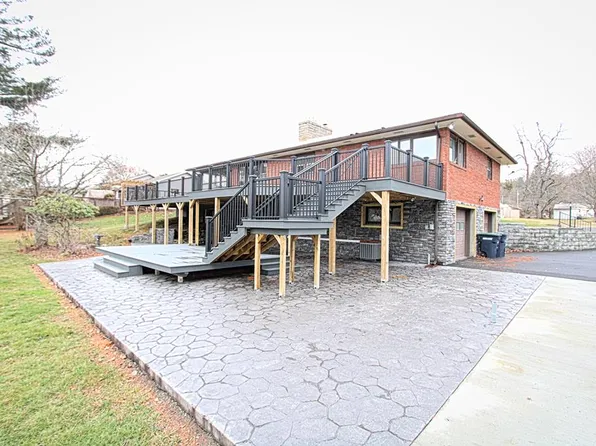 11810 Lower Dr, Corning, NY 14830