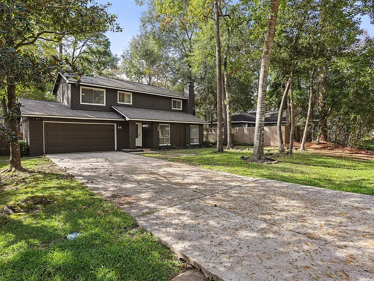 68 NE Yewleaf Rd — Photo 2
