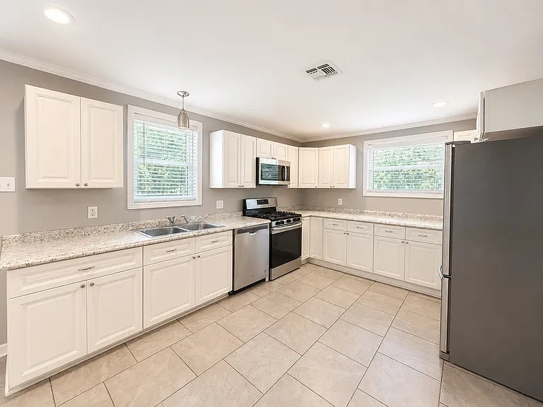 2655 W Main St — Photo 4