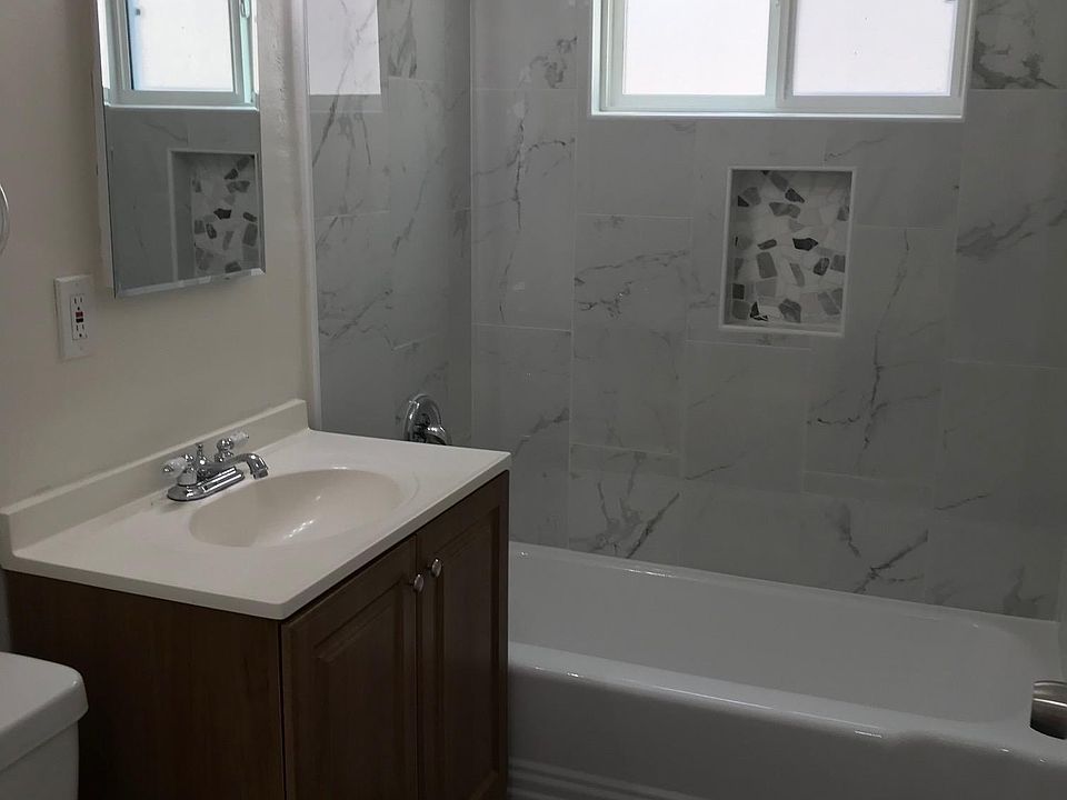 1st image of 4111 Rosecrans Ave #5