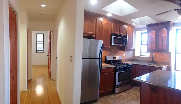 Rented by Bizzarro Agency | media 3