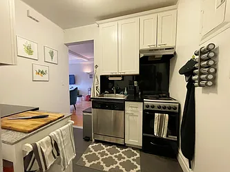 Rented by Rita S Citrin, LREB