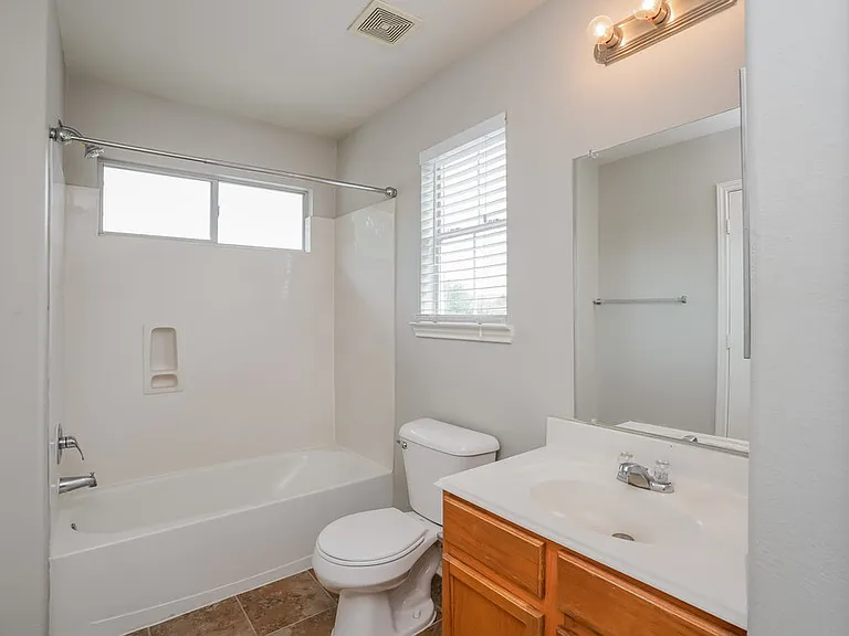 2823 Cypress Island Dr — Photo 12