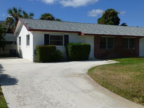 3rd image of 8863 Dania Dr