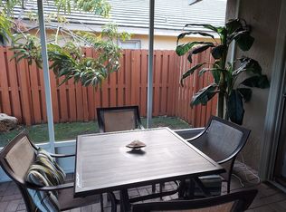 12540 SW 7th Pl, Davie, FL 33325