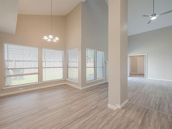 5th image of 7519 San Benito Dr