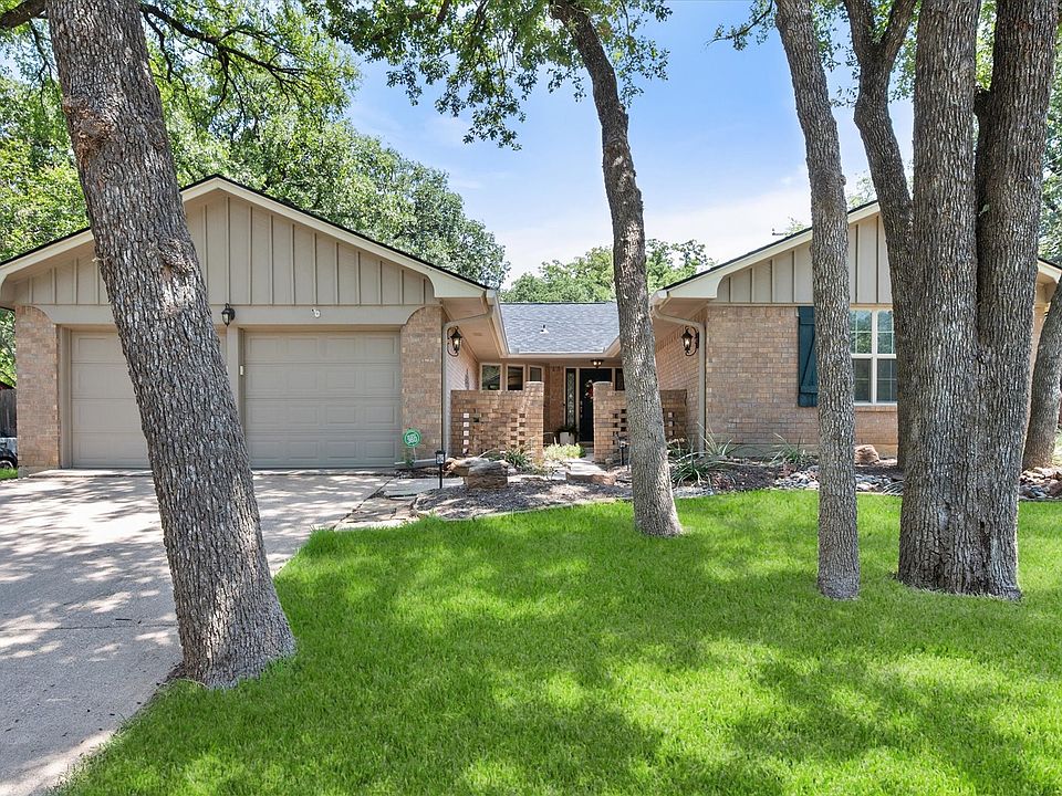 1st image of 3603 Yorkshire Dr
