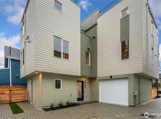 806 34th Ave #B, Seattle, WA 98122