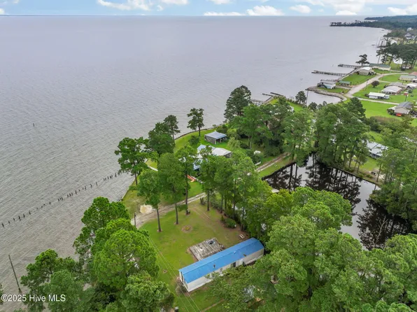 148 Rhodes Drive, Columbia, NC 27925