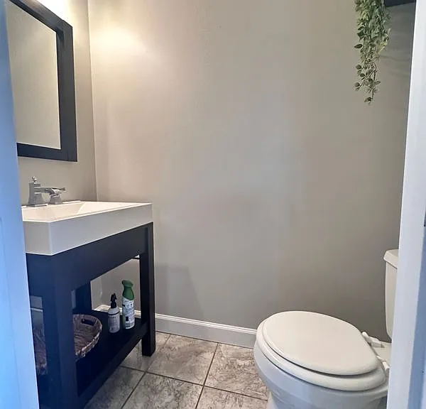 434 Wayman Ln — Photo 6