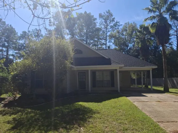 53 Adrienne St, Madisonville, LA 70447
