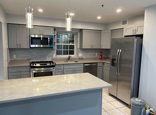17 Lisa Ct APT 1, Newark, NJ 07112