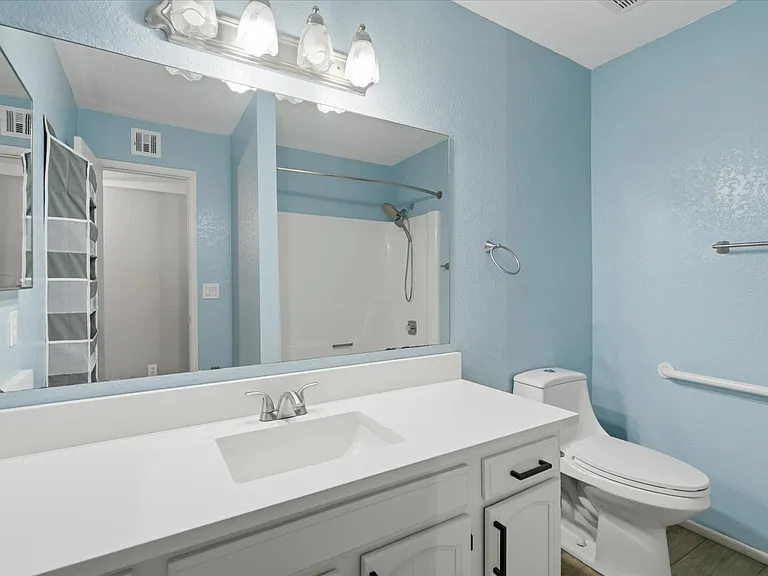 835 S 75th St — Photo 19