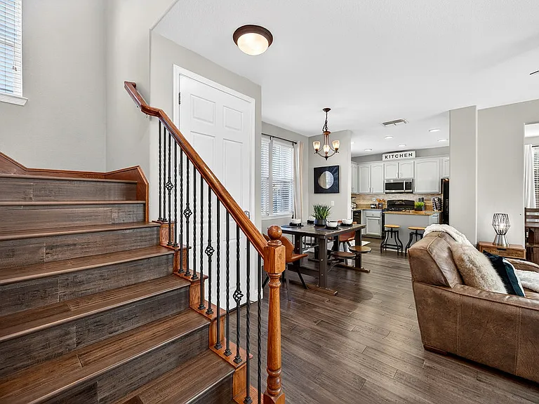 390 Caravaggio Cir — Photo 40