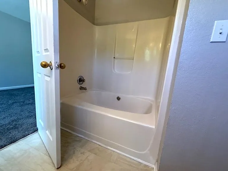 7043 Brookview Crk — Photo 21